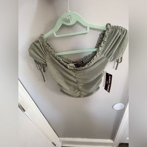 Ruffled off the shoulder crop